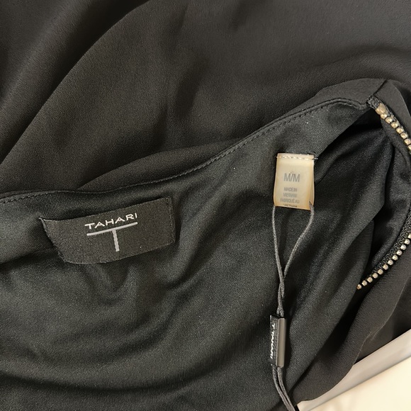 🔥🔥🔥NEW Tahari Black Zip Sleeveless Blouse Top - Picture 6 of 6